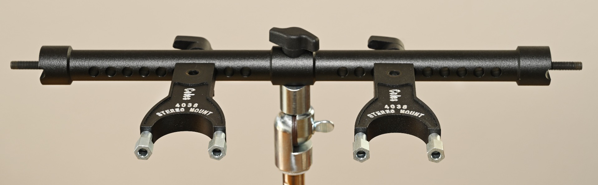 Coles STM 4038 Stereo Mount Coles STM 4038 Stereo Mount